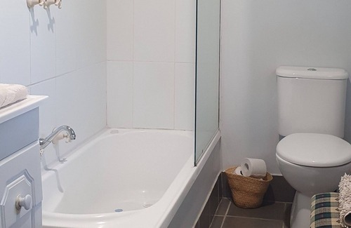 Wandiligong Apartment | A studio/guests house 5 minutes from Bright.