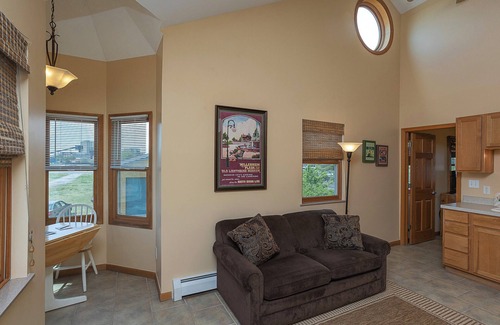 Michigan City Hotel | A Suite Place .5 mi from Beach