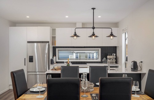 Pauanui House | A Sunshine Retreat - Pauanui Holiday Home