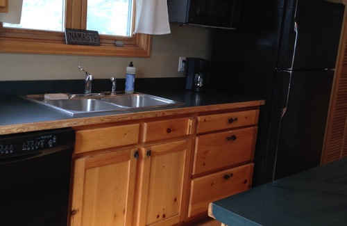 Crested Butte House | A Sweet, Unpretentious, Lovely Space to Slow Down and Have Fun. Pet Friendly!