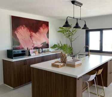Lagoa e Carvoeiro Apartment | A Tranquil Garden Apartment, Carvoeiro - Benagil