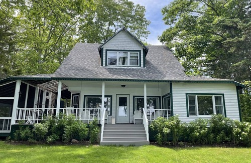 Owls Head House | A TREASURED VIEW - Town of Owls Head