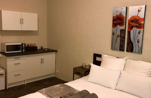 Brighton East Bed & Breakfast | A Trendy Brighton Jewel