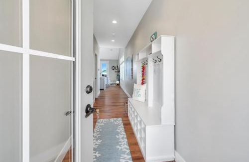 Ottawa House | A View to a Chill