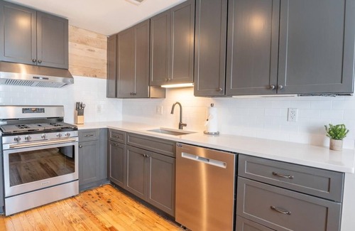 North Charleston House | A Walk in the Pines - Bright & Cute 3br 2ba Home