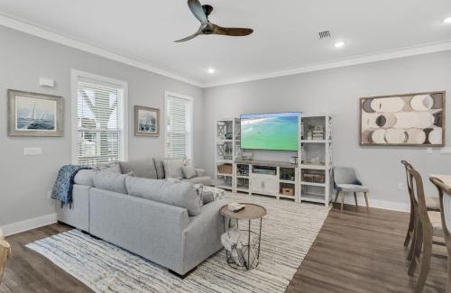 West Panama City Beach House | A Wave From It All Bikes Lake Grill