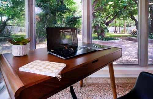Mitte Cultural District House | A Wonderful Time Events, Mid Century Modern Historic Palm Blvd