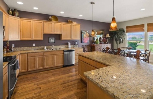 Quincy House | A01 Golf Course Riverviews Sunserra