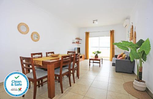 Funchal Apartment | A04 - Large Modern 1 Bed Apartment with pool