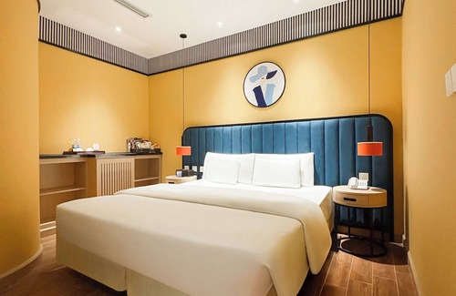 Hai Ba Trung Hotel | A25 Hotel - 130 Ba Trieu