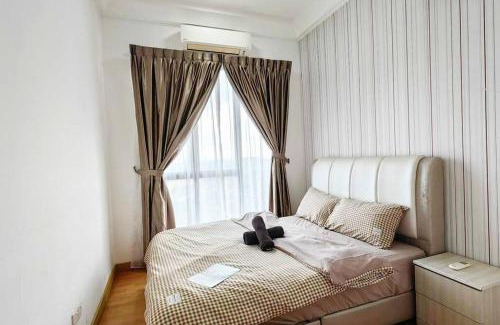 Taman Bukit Mewah Apartment | A2705 Platino ParadigmMall Netflix PoolView BySTAY