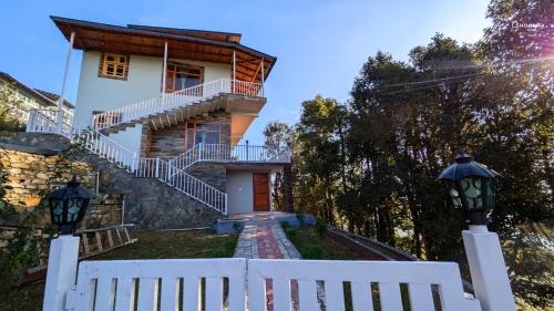 Mukteshwar Cabin | Aaram-gah by Shoonya