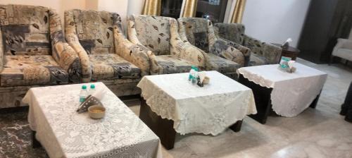 Kailash Colony Hotel | Aaron Harikanta Stayz
