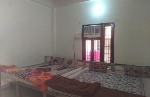 Raebareli Hotel | Aashram Ashok Vatika By WB Inn