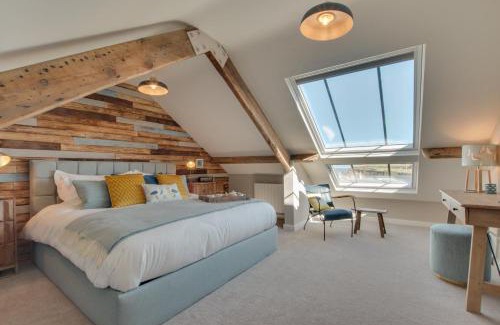 West Cliff House | Abbey Lookout