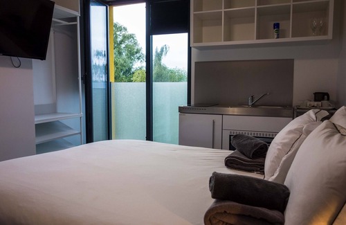 Park Royal Hotel | Abbey Point Hotel