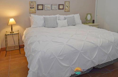 Benito Juarez House | Abel's Villa by FMI Rentals