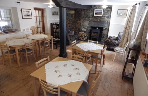 Dolgellau House | Aber Cottage B&B
