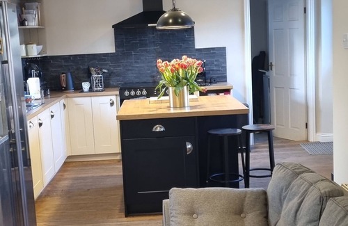 Bwlchtocyn House | Abersoch house sleeps 14 with hot tub, large garden and dog friendly