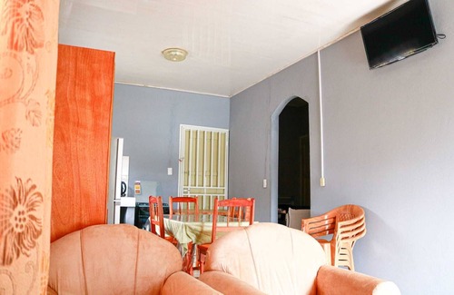 Kwatta House | Abidager 5 Great for groups and families