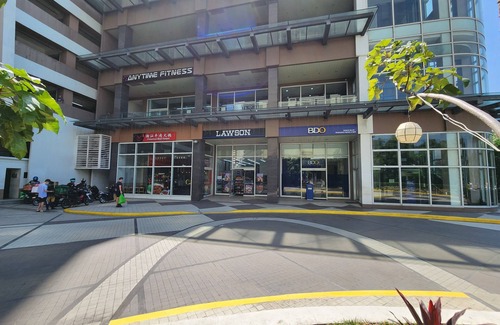 Paco Condo | Abode @The Radiance Manila Bay. Your home away from home.