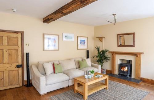 Beaumaris Apartment | Above Deck