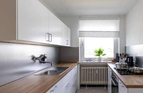 Am Wasserturm Apartment | Above Mönchengladbach's rooftops | TuS FeWo - TuS FeWo 01