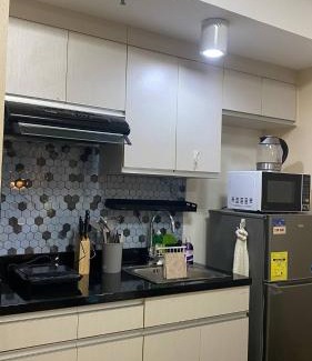 Poblacion District Apartment | ABREEZA PLACE TOWER 2, COZY STUDIO UNIT, 20th Floor WITH City View