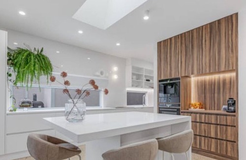 Echuca House | Absolute Central Townhouse