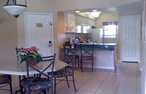 Bay Lake Apartment | Absolutely stunning one bedroom timeshare/resort right next door to Disneyland.