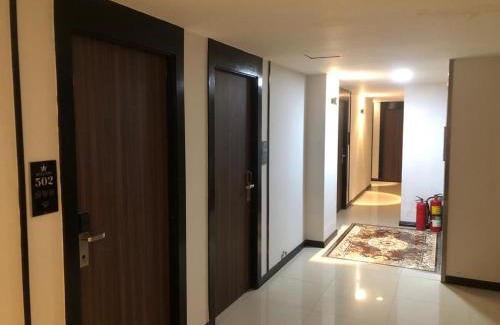 Pattaya Bay Hotel | Abunawas Merry Inn at Walking Street