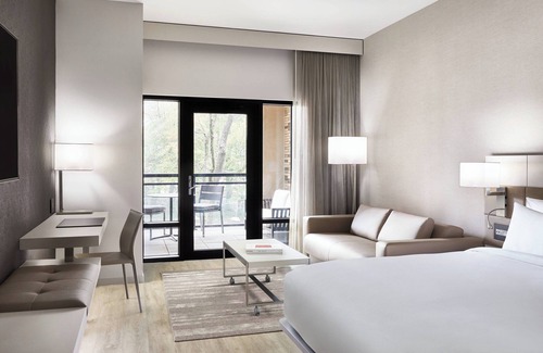Barclay Downs Hotel | AC Hotel by Marriott Charlotte SouthPark