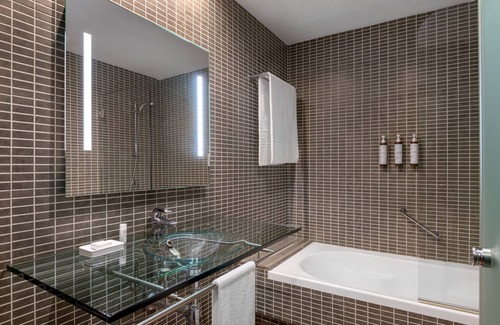 Rejas Hotel | AC Hotel by Marriott Madrid Airport