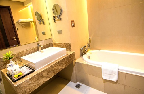 Alabang Hotel | Acacia Hotel Manila