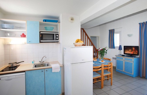 Le Chateau-d'Oleron Condo | Accès Piscine ! Appart cosy et sympa