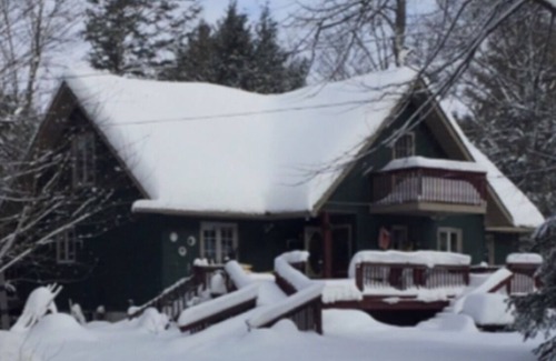 Eagle Lake Cottage | Accessible private spacious lakefront playhouse