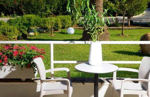 Acharavi Hotel | Acharavi Beach Hotel