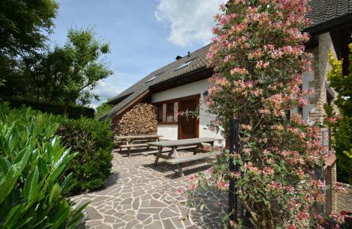 Achouffe House | Achouffe - AVANT MIDI