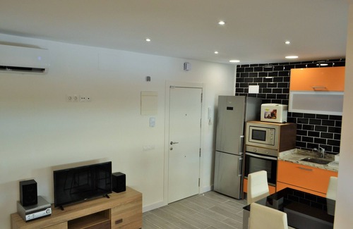 Cruz de Humilladero Apartment | ACOGEDOR Y MIMADO APARTAMENTO JUNTO ESTACIONES DE MALAGA Y CENTRO DE LA CIUDAD