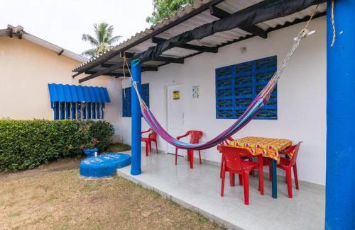 San Antero Apartment | Acogedora cabaña cerca al mar con hamaca