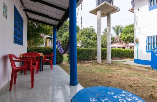 San Antero Apartment | Acogedora cabaña cerca al mar con hamaca
