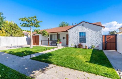 North Hollywood House | Acogedora Casa Cerca de Todo