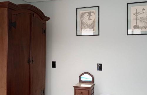 Neva House | Acomodação e lazer no centro de Cascavel