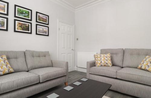 Skipton House | Acorn Cottage