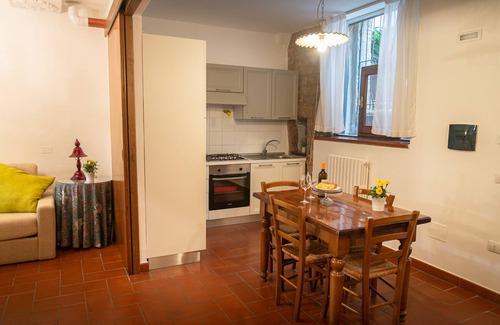 Spello Apartment | Acquamarine Apartment City Center