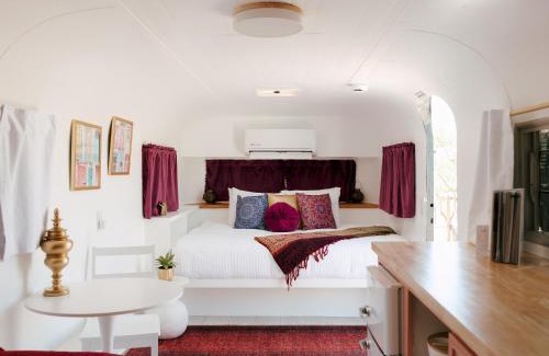 Desert Hot Springs Hotel | Acres Landing
