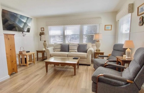 Avalon Condo | Across the street from the Beach, Neat as a Pin