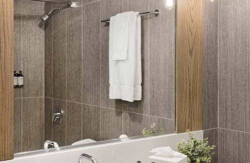Teton Village Hotel | Active Getaway Lodge w/Premier Mountain Access & Hot Tub Relaxation