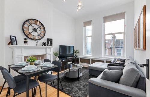 Acton Apartment | Acton Central Apartment