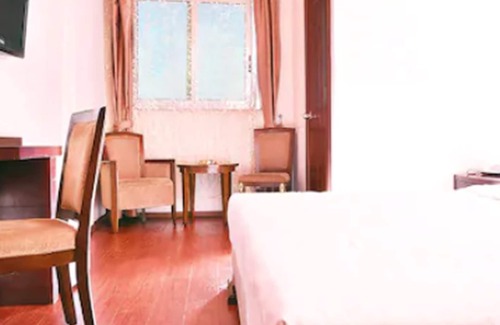 Kirkos Hotel | Adams Hotel